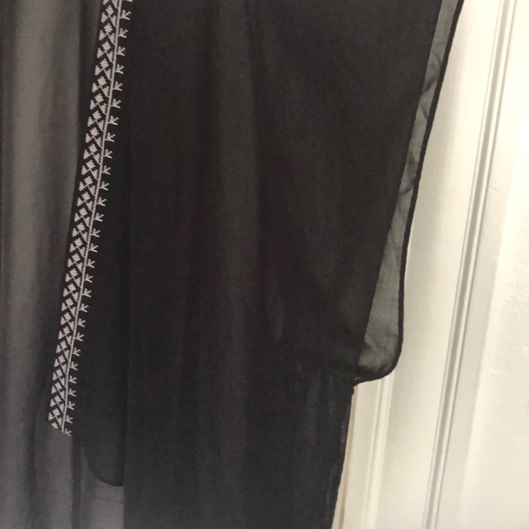 Sheer Open Tunic - Picture 6 of 6
